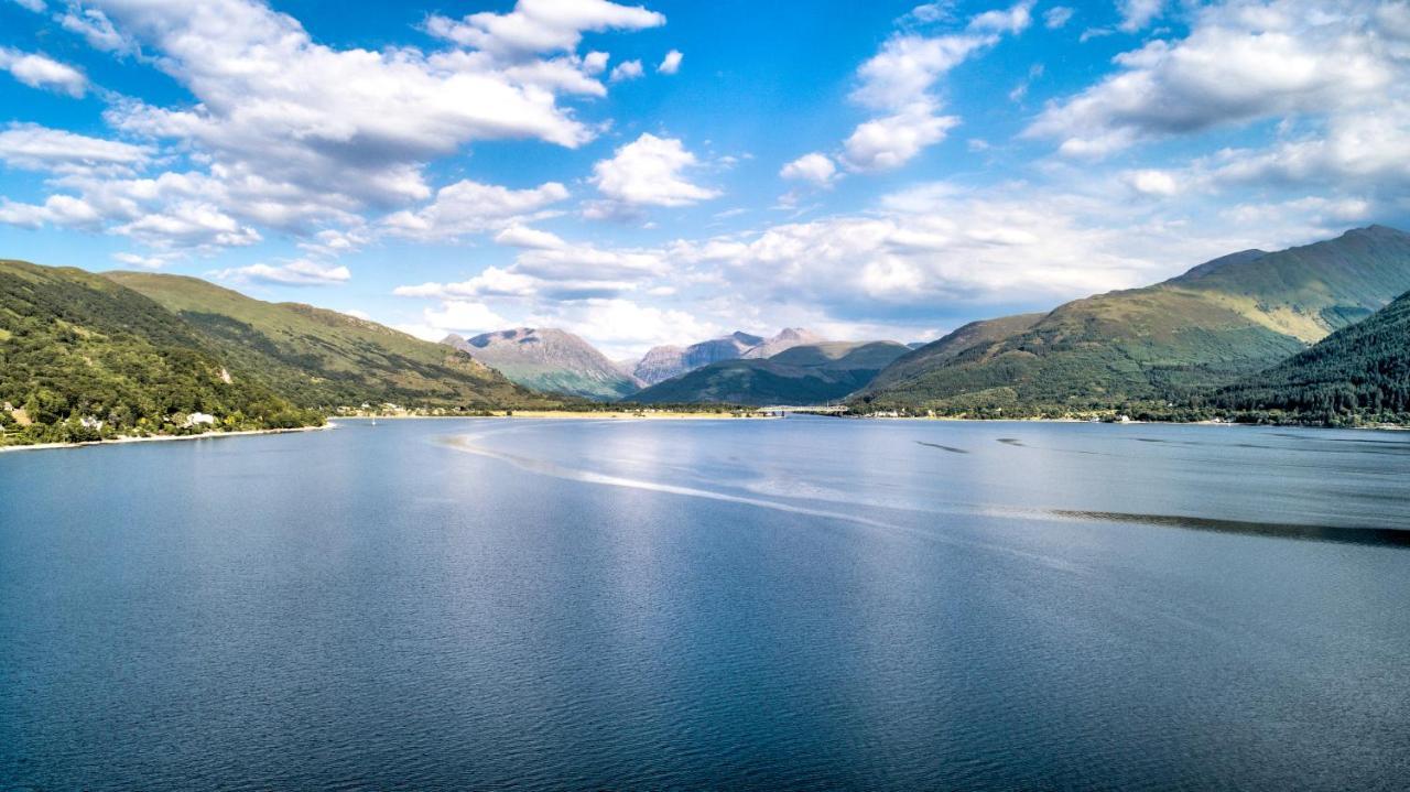 Hotel & Lochside Pods 3*