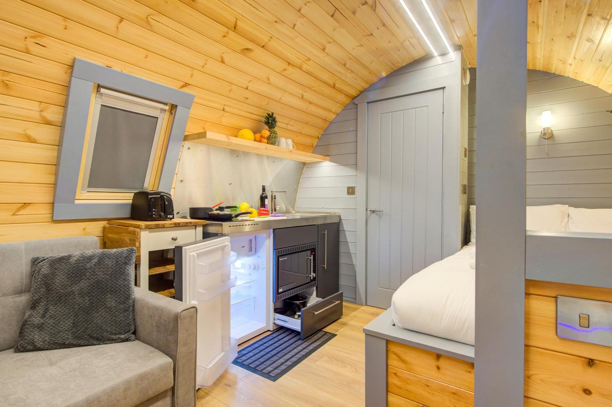 & Lochside Pods Hotel
