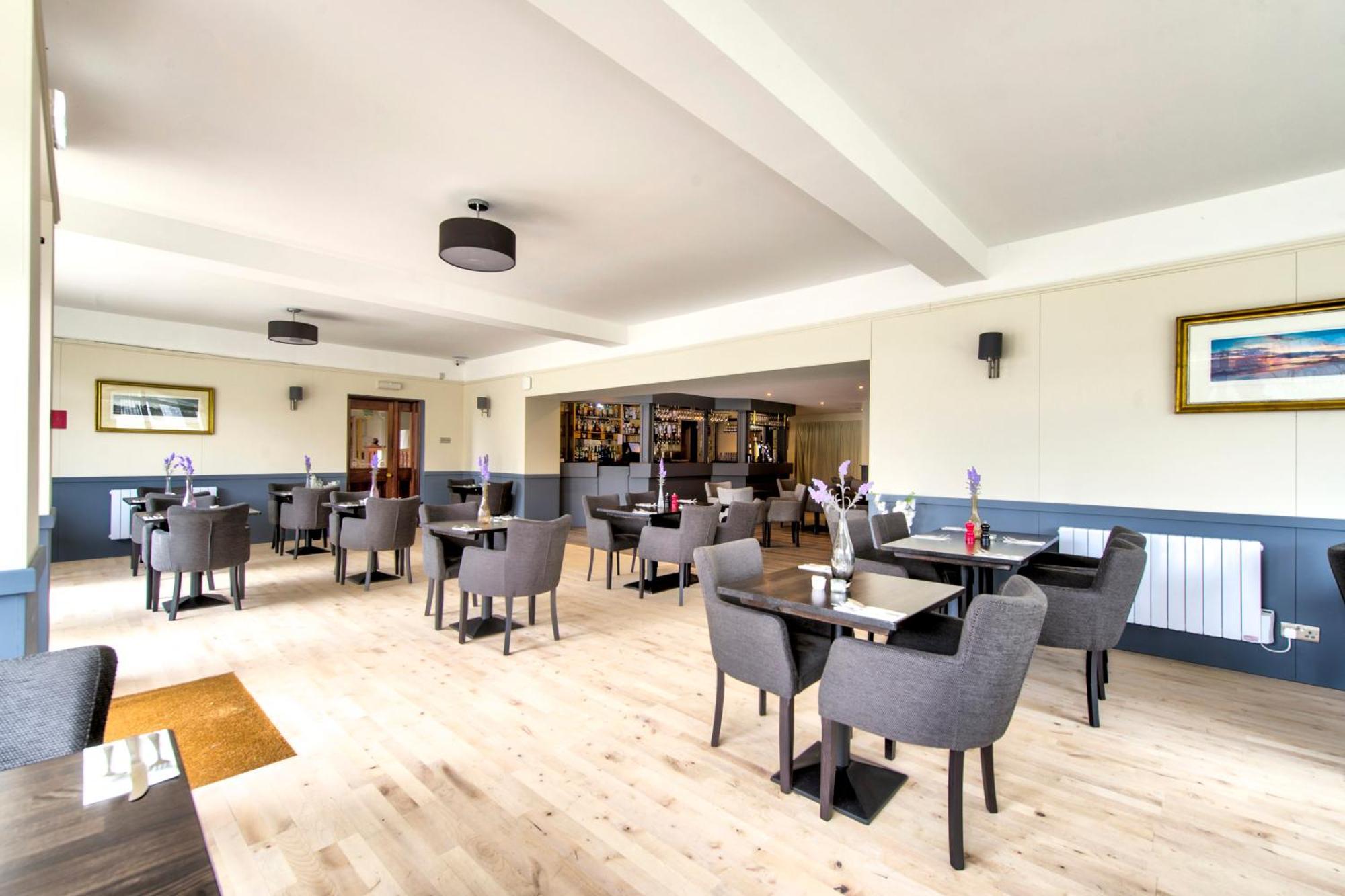 & Lochside Pods Hotel