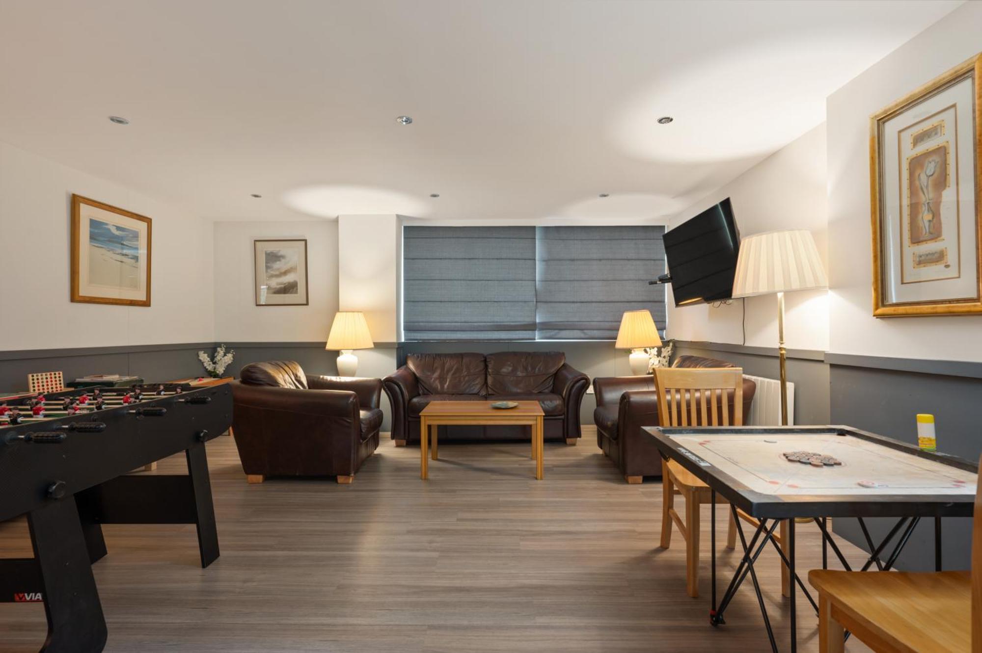 Hotel & Lochside Pods Onich