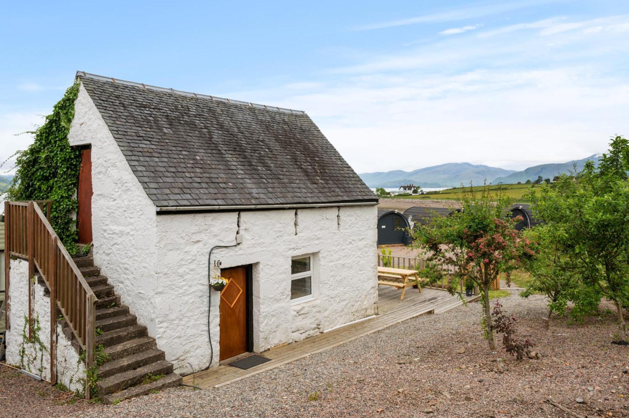 & Lochside Pods Hotel