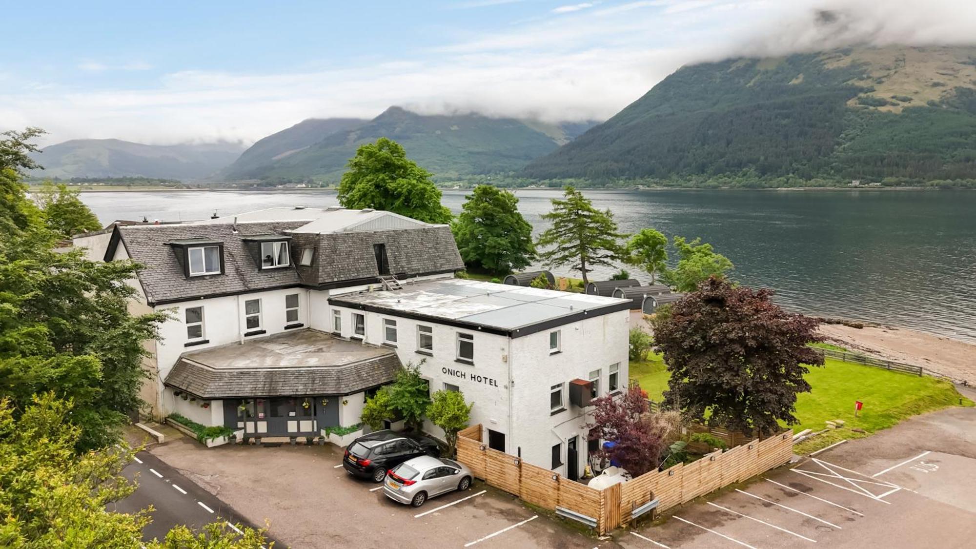 & Lochside Pods Hotel 3*