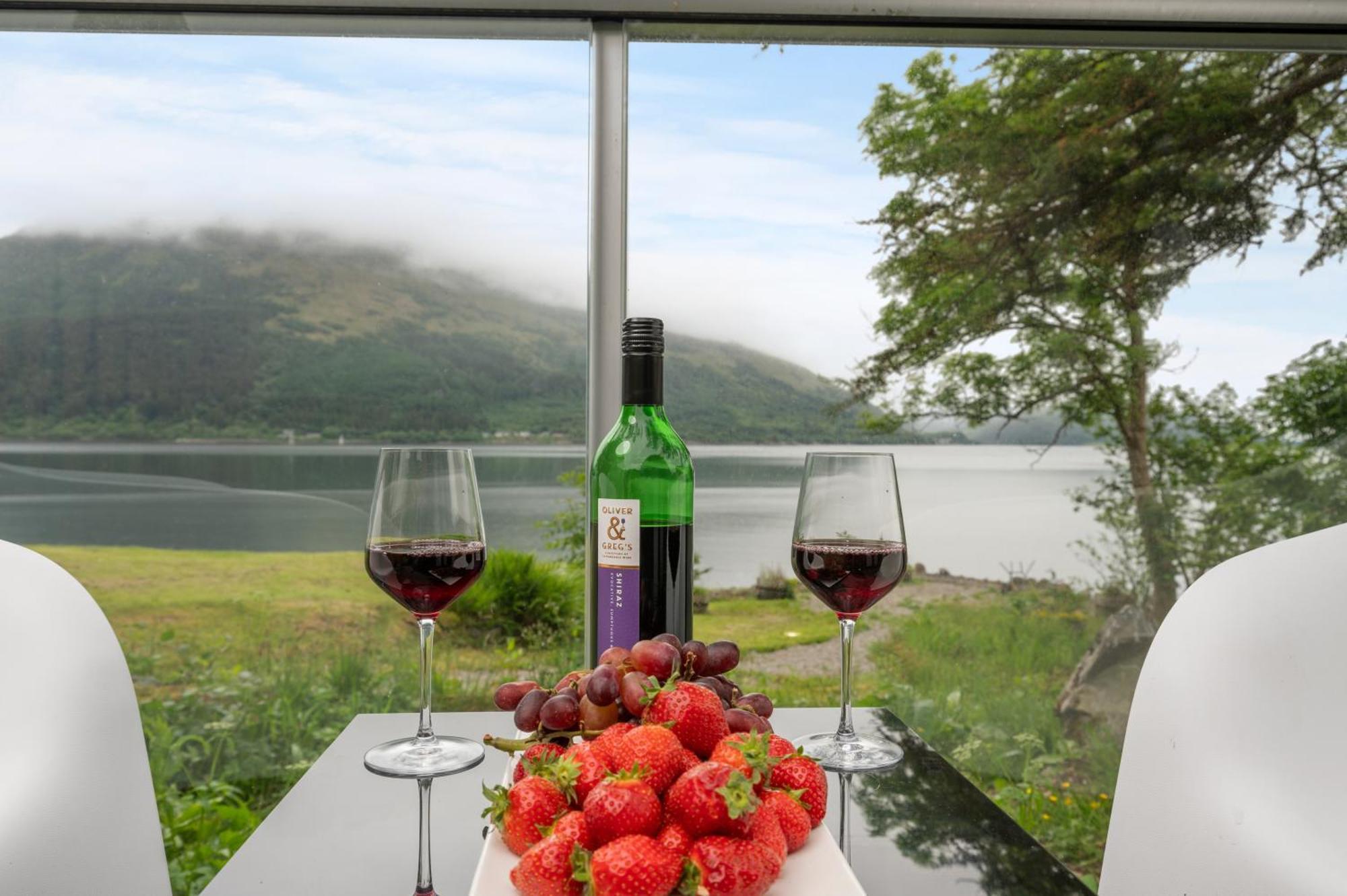 & Lochside Pods Hotel